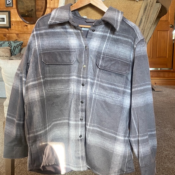 Men’s Ridgecut Gray Plaid Flannel Button-Up Jacket - Picture 1 of 4